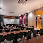 Tree Hotel Makassar